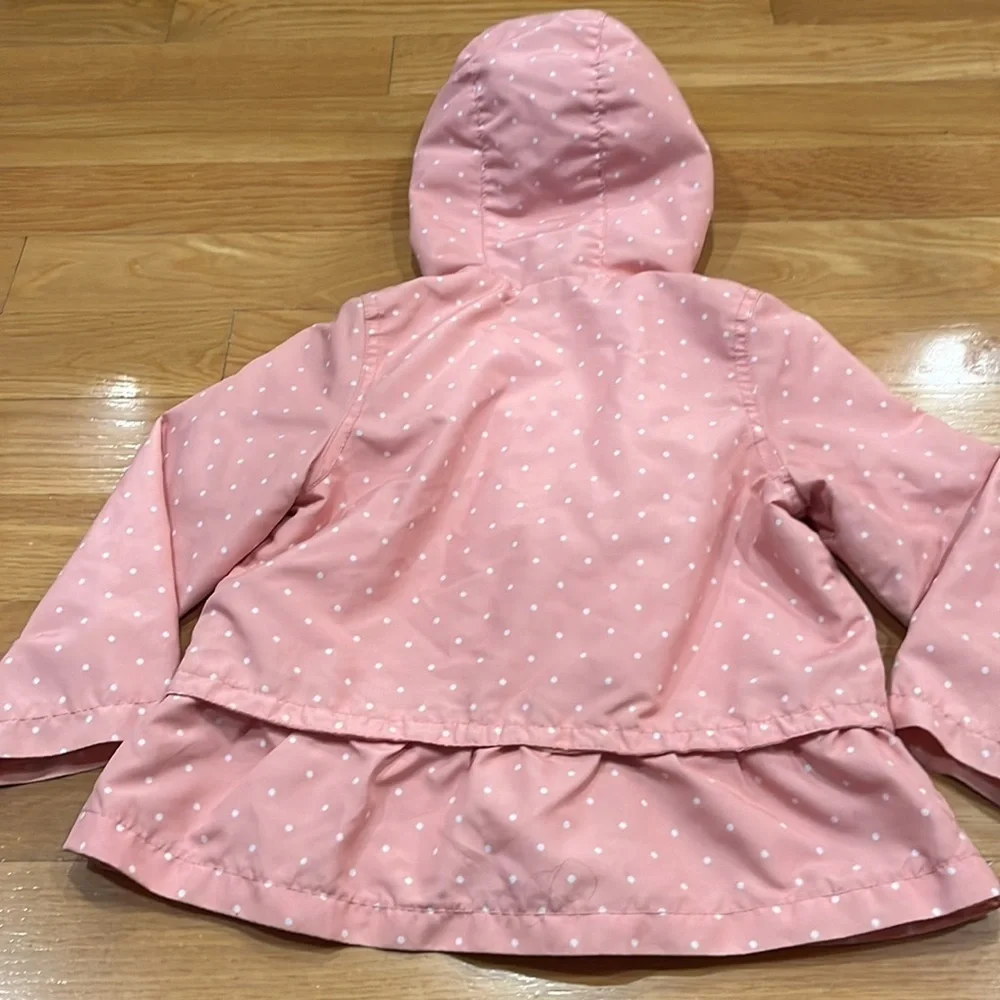 CARTER’S girls spring pink withe white Polk dots jacket size 4T .